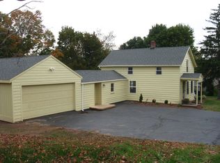 475 Ballfall Rd, Middletown, CT 06457