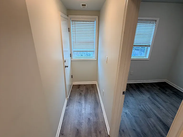 1921 Rosedale St NE #3 — Photo 23