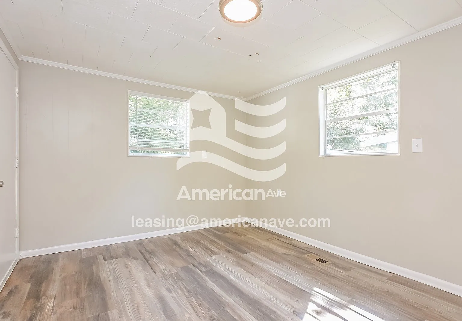 3 bed, 1.0 bath, 1181 sqft, $1,097 — Photo 4