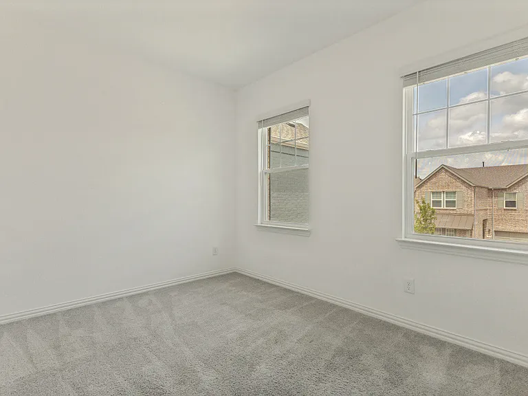 1046 Bearing St — Photo 22