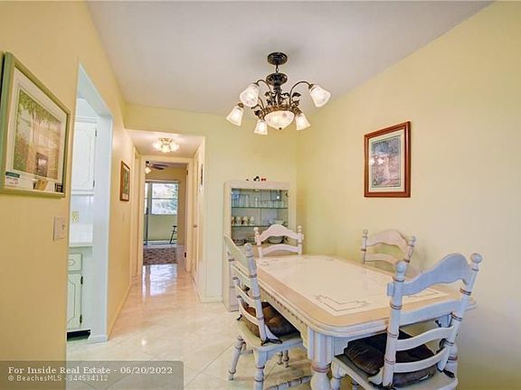 3rd image of 66 Cambridge Rd E #66-C