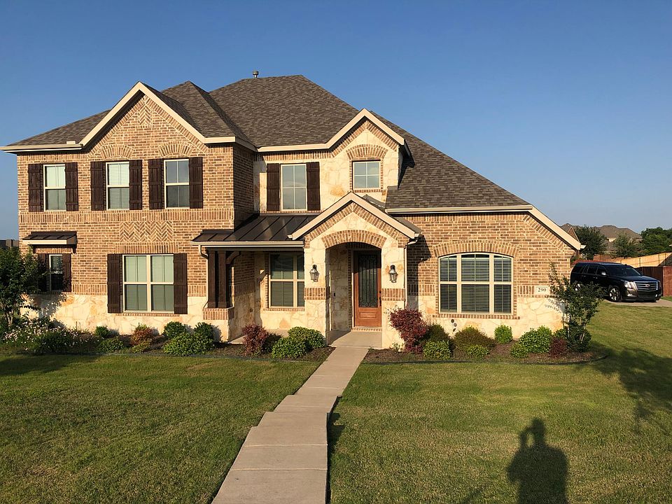 1st image of 290 Benwick Dr