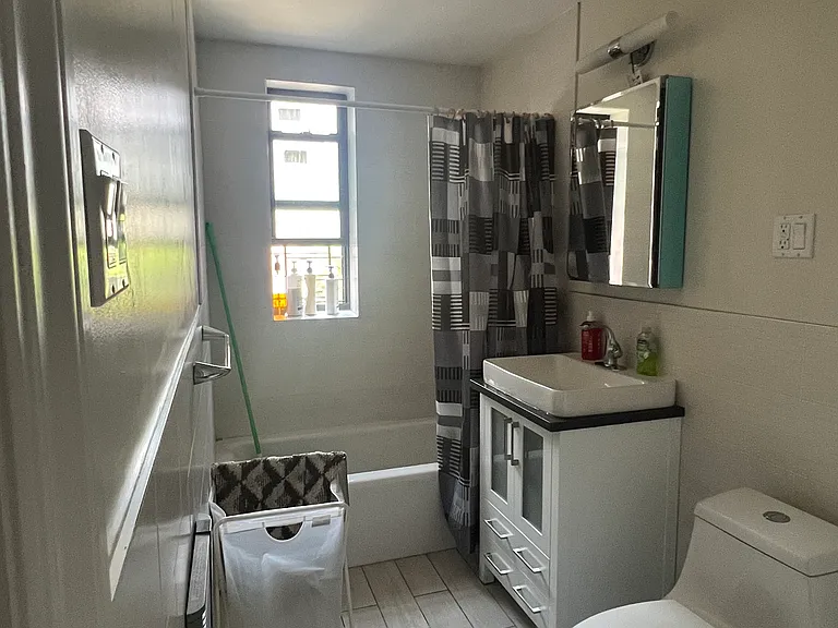 132-30 Sanford Ave #4E — Photo 8