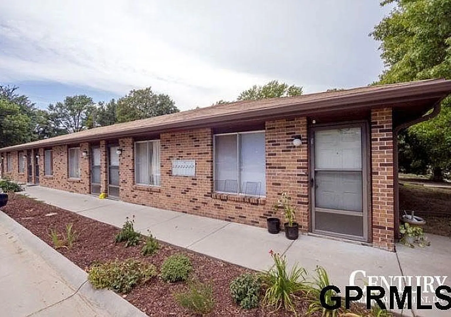 5225 Cleveland Ave — Photo 1