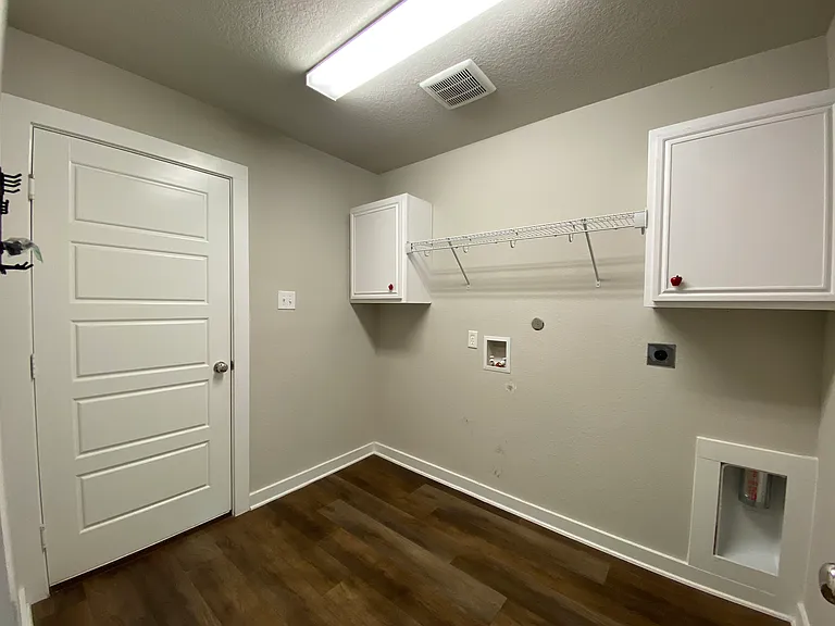 6015 Akin Stroll — Photo 22