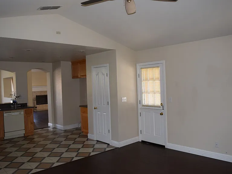 1667 Green Springs Ct — Photo 5