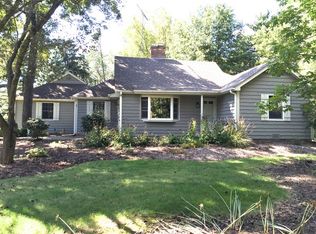 6S436 Shagbark Ln, Aurora, IL 60506