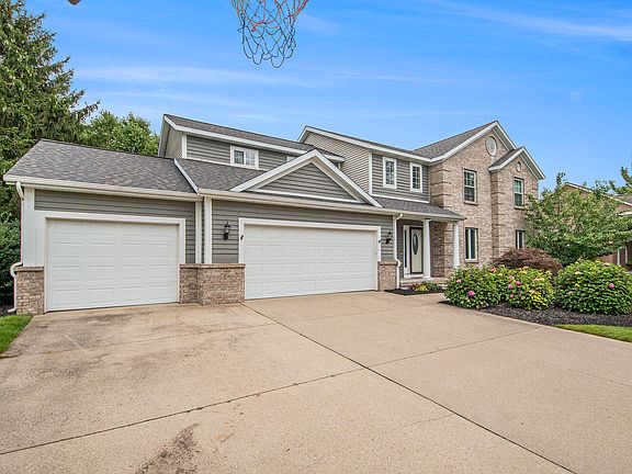 3rd image of 7746 Hidden Lake Dr