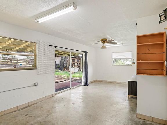 3rd image of 503 Bear Rd