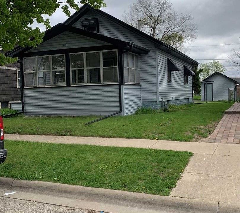 1st image of 811 22nd Ave