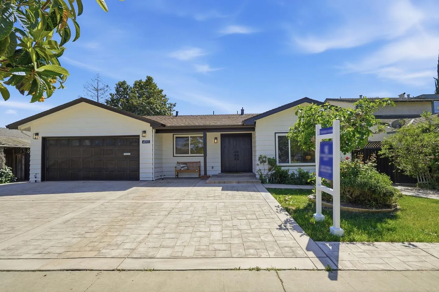 490 Suisse Dr photo 1