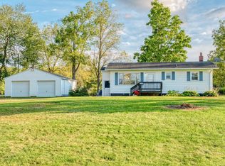 2412 E Alward Rd, Dewitt, MI 48820