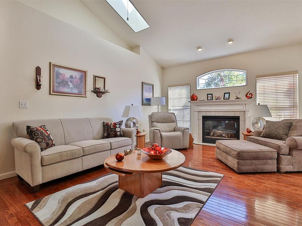 78 Ginger Creek Pkwy, Glen Carbon, IL 62034 Zillow