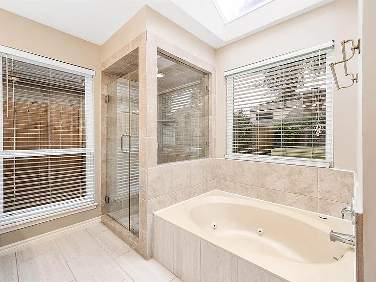 12302 Piping Rock Dr — Photo 31
