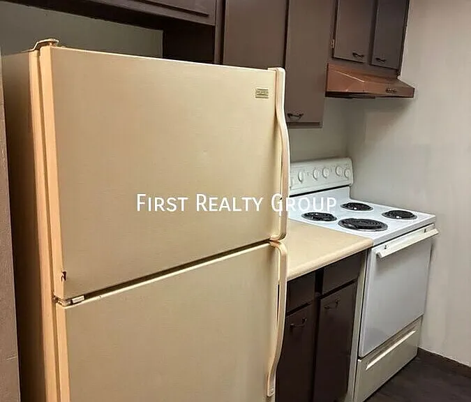 737 Wilmington Ave #18 — Photo 17