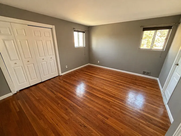 73 Rockville Ave #1 — Photo 11