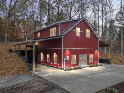 33 Estes Rd, Charlotte, TN, 37036
