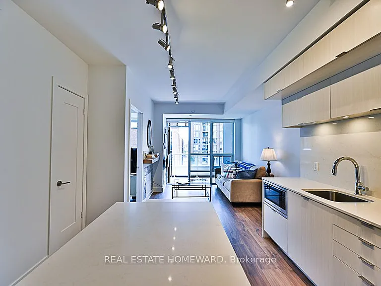 38 Cameron St #610 — Photo 9