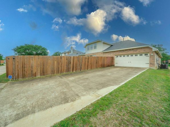 624 Azalea Dr, Glenn Heights, TX 75154