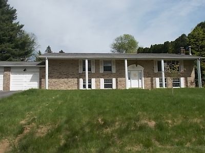 46 Hilltop Rd, Berwick, PA, 18603