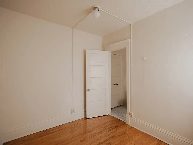 Loring Park Apartments — Photo 36