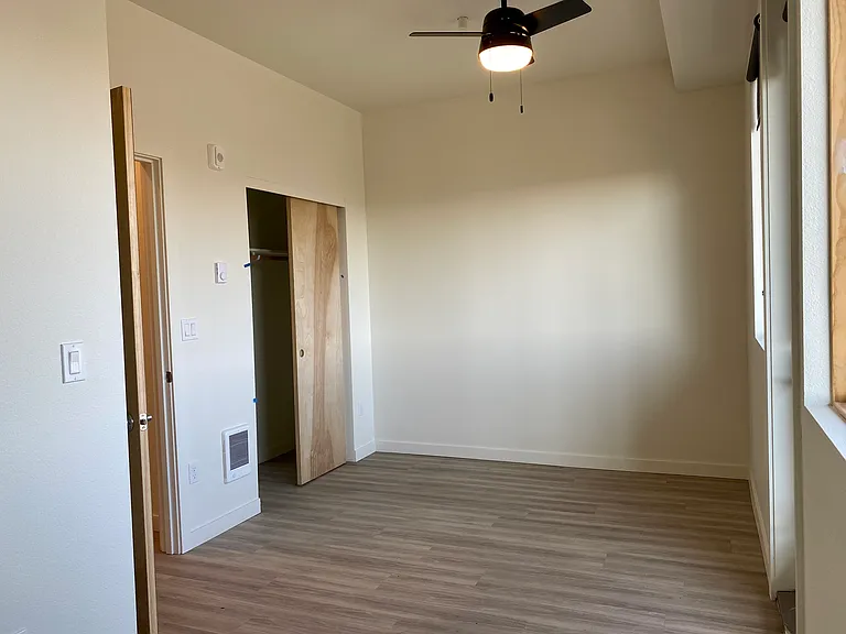 1407 SE Cora St #102 — Photo 7