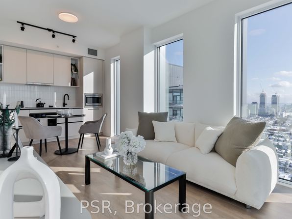 1285 Dupont St #2402, Toronto, ON M6H 0E3