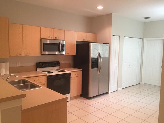 Kitchen / Laundry