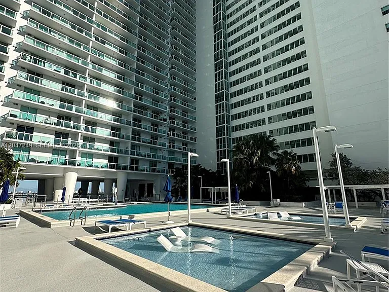 1800 N Bayshore Dr #2315 — Photo 41