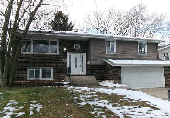 1st image of 17012 Magnolia Dr