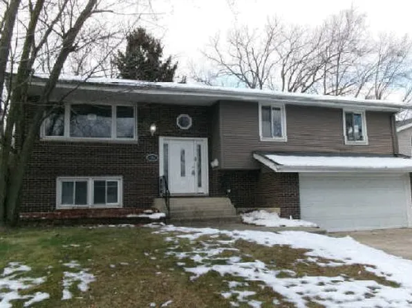 17012 Magnolia Dr, Hazel Crest, IL 60429