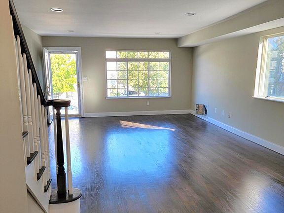 4th image of 125 Darnell Ln Floor 1