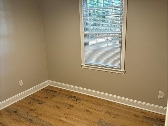 5th image of 3401 Woodsong Dr