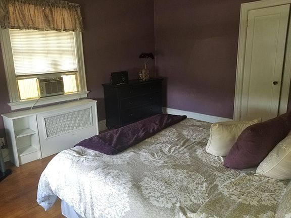 4th image of 130 Bradley Ave APT 302