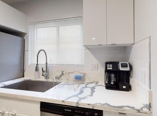 1636 N Fuller Ave APT 2C, Los Angeles, CA 90046