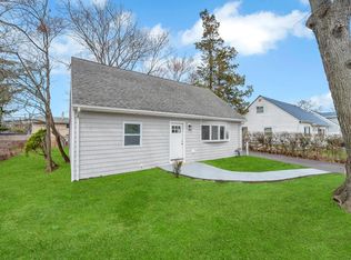 81 New Ave, Wyandanch, NY 11798