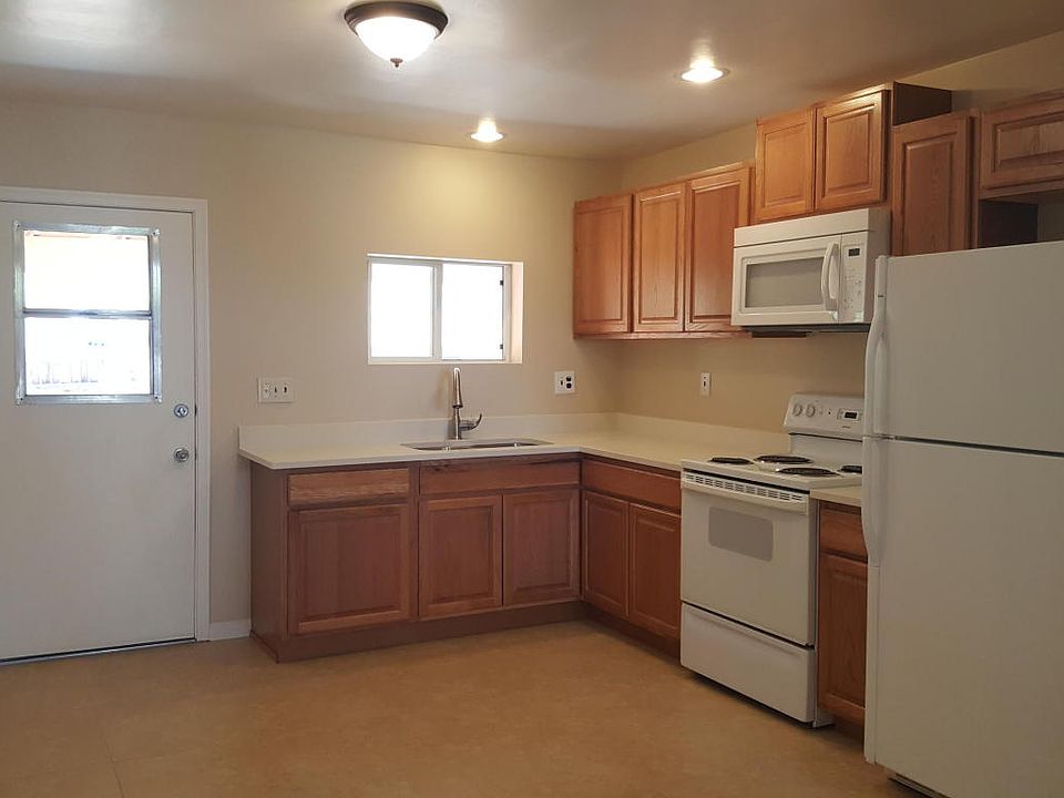 1st image of 12817 W Cottonwood St APT 3
