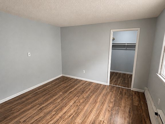 4th image of 300 Hill St #18b1d2769