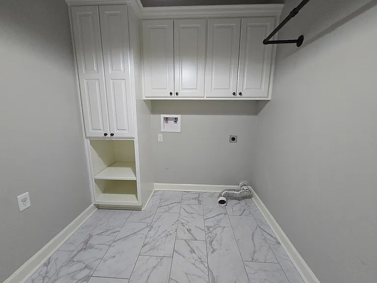 3215 Shelby Dr — Photo 14