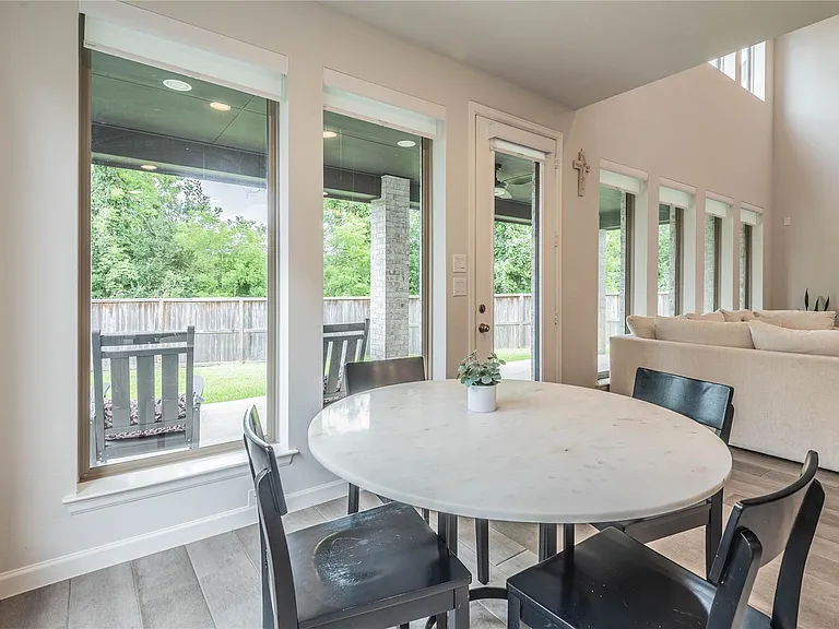 1618 Clover Ct — Photo 29