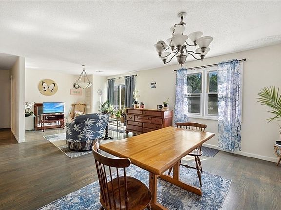 5th image of 450 Somerset Ave #5-7