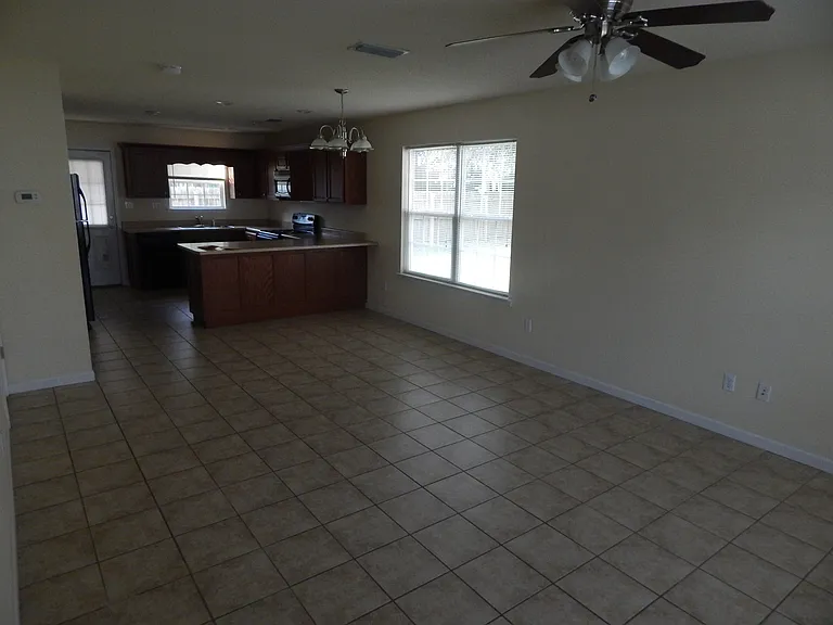 149 W Main St — Photo 3