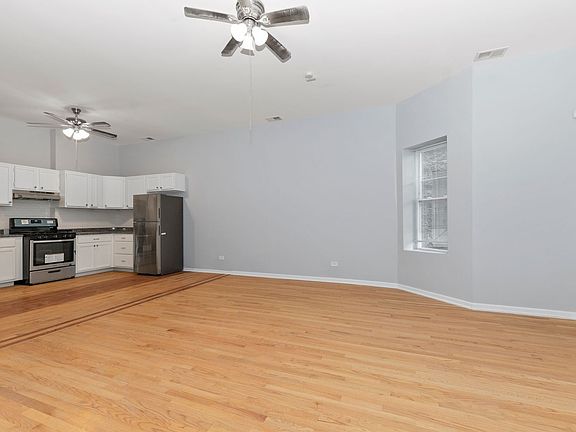5th image of 5226 S Michigan Ave Unit 1