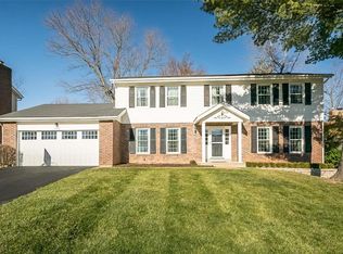 1974 Claymills Dr, Chesterfield, MO