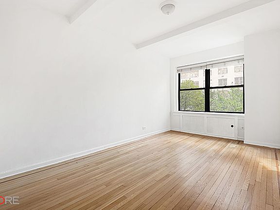 5th image of 225 E 79th St APT 4A