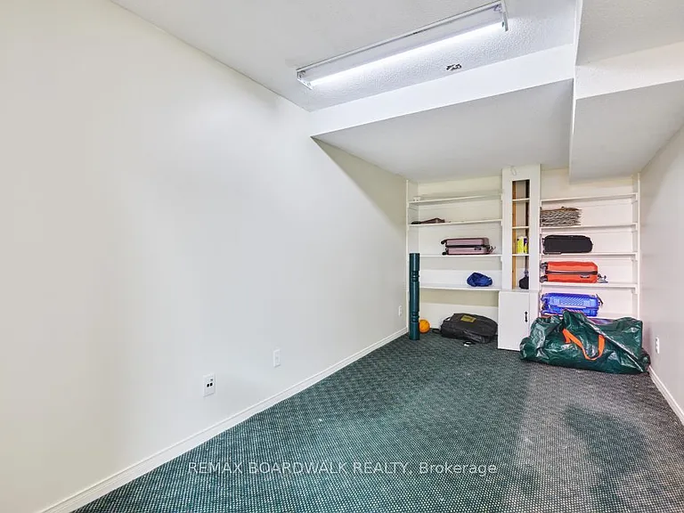 79 Hunters Glen Cres — Photo 31