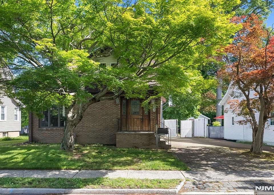 1st image of 35 Lindley Avenue