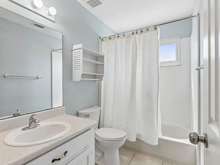 833 Mary St #A — Photo 16