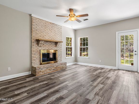 4th image of 3812 Cabildo Pl