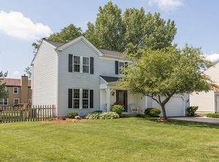 1051 Forest Ct, Carol Stream, IL 60188